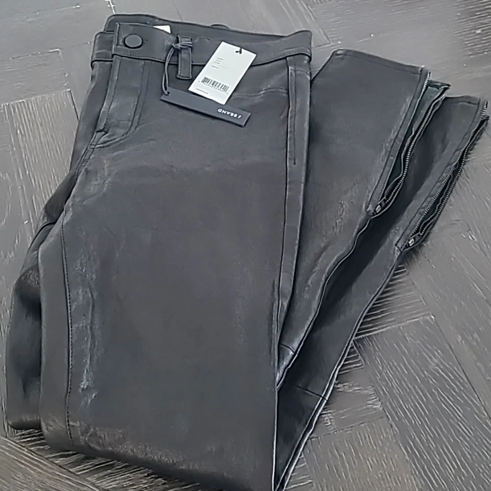 NWT J Brand L8001 Mid-Rise Legging in Stretch Leather